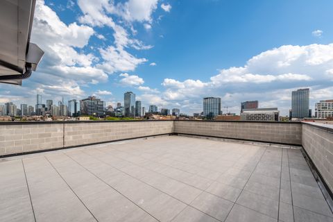 Tiny photo for 1347 W Grand Avenue #4S, Chicago, IL 60642 (MLS # 12646777)