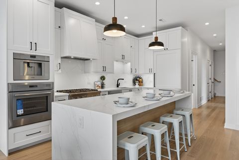 Tiny photo for 1347 W Grand Avenue #4S, Chicago, IL 60642 (MLS # 12646777)