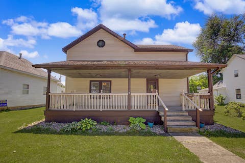 Photo of 1206 E Main Street, Clinton, IL 61727 (MLS # 12662864)