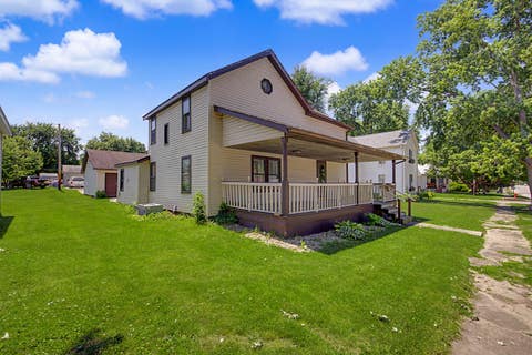 Tiny photo for 1206 E Main Street, Clinton, IL 61727 (MLS # 12662864)