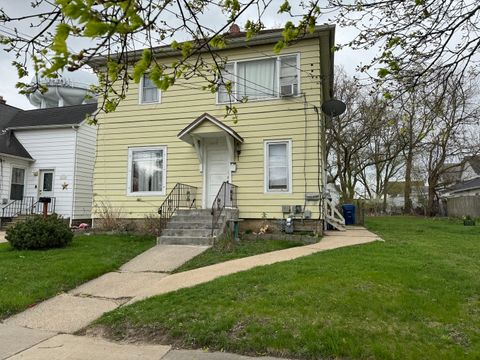 1112 Market Street DeKalb IL 60115