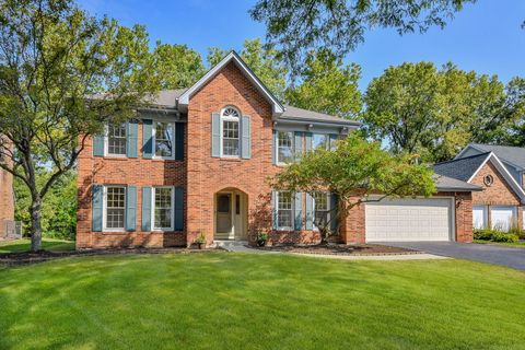 Photo of 825 Biltmore Court, Naperville, IL 60563 (MLS # 12469693)