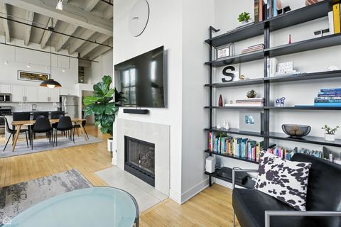 Tiny photo for 1601 W SCHOOL Street #302, Chicago, IL 60657 (MLS # 12432467)