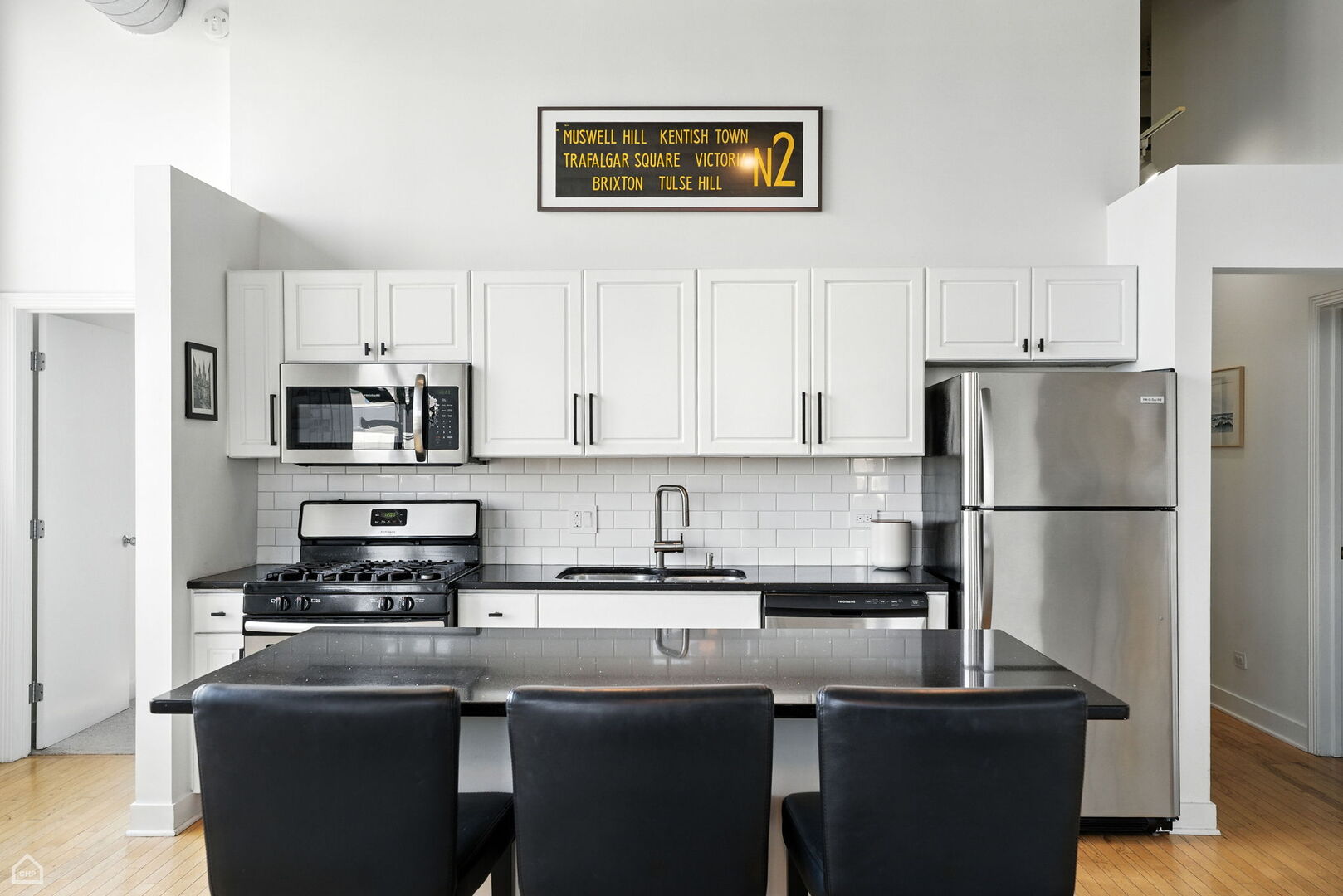 1601 W SCHOOL Street 302