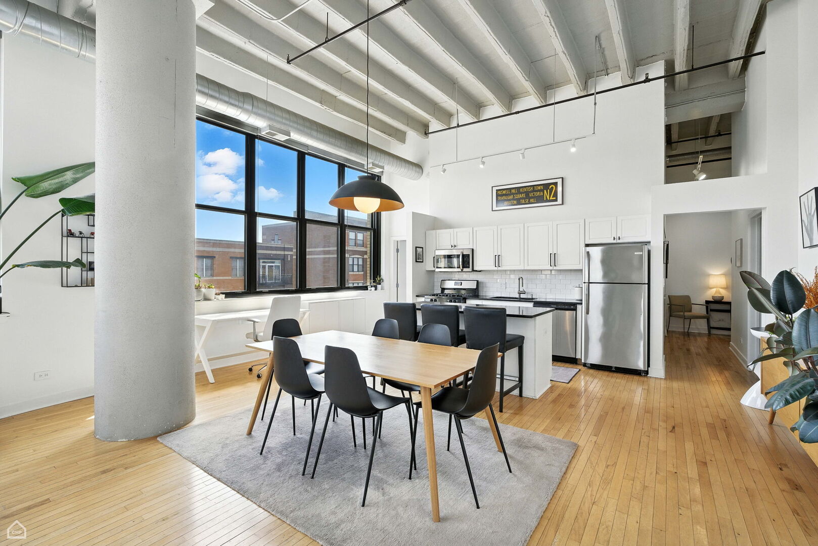 1601 W SCHOOL Street 302
