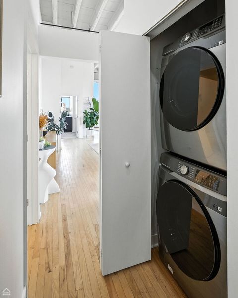 Tiny photo for 1601 W SCHOOL Street #302, Chicago, IL 60657 (MLS # 12432467)