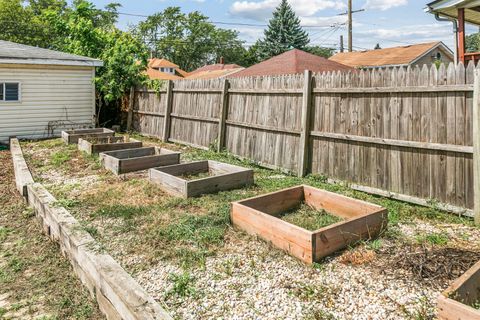 Tiny photo for 705 Nicholson Street, Joliet, IL 60435 (MLS # 12542525)