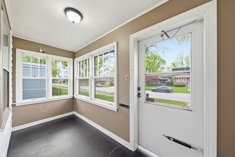Tiny photo for 18409 Oakwood Avenue, Lansing, IL 60438 (MLS # 12632435)