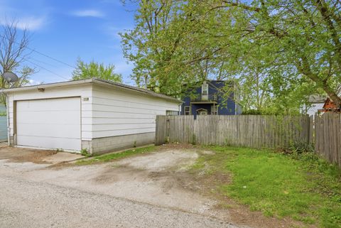 Tiny photo for 18409 Oakwood Avenue, Lansing, IL 60438 (MLS # 12632435)