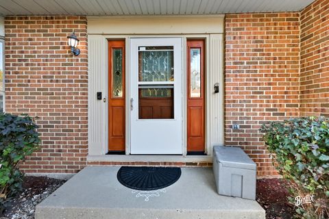 Tiny photo for 1118 Larraway Drive, Buffalo Grove, IL 60089 (MLS # 12497134)
