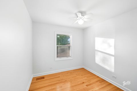 Tiny photo for 1118 Larraway Drive, Buffalo Grove, IL 60089 (MLS # 12497134)