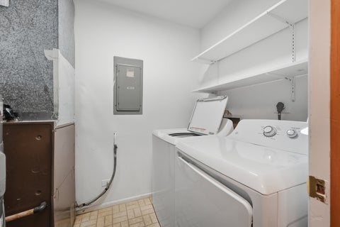 Tiny photo for 761 Garfield Avenue #B, Libertyville, IL 60048 (MLS # 12762535)