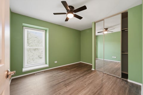Tiny photo for 761 Garfield Avenue #B, Libertyville, IL 60048 (MLS # 12762535)