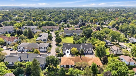 Tiny photo for 761 Garfield Avenue #B, Libertyville, IL 60048 (MLS # 12762535)