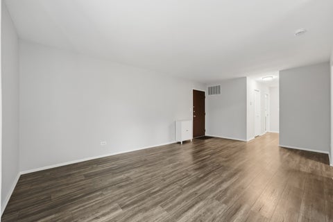 Tiny photo for 761 Garfield Avenue #B, Libertyville, IL 60048 (MLS # 12762535)