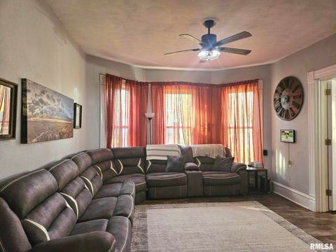 Tiny photo for 707 9TH Avenue, Durant, IA 52747 (MLS # QC4268303)