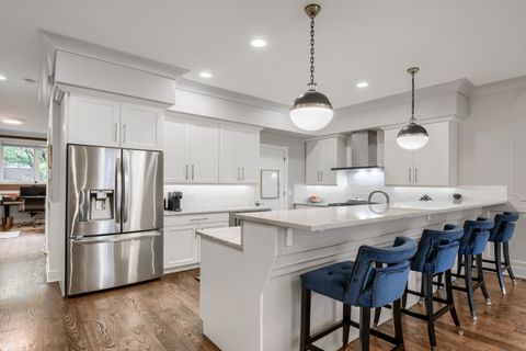 Tiny photo for 3737 N Damen Avenue #1, Chicago, IL 60618 (MLS # 12666314)