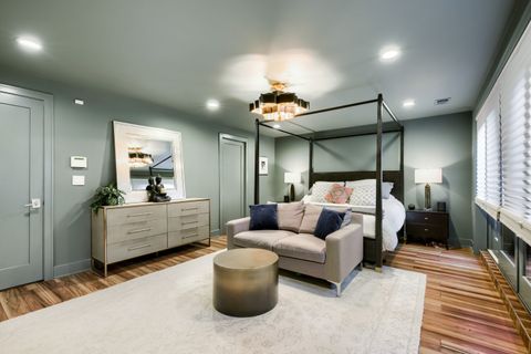 Tiny photo for 3737 N Damen Avenue #1, Chicago, IL 60618 (MLS # 12666314)