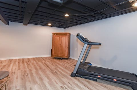 Tiny photo for 8 Westwood Drive, Indian Head Park, IL 60525 (MLS # 12736846)