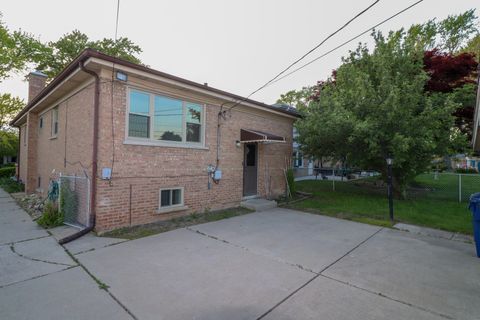 A home in Oak Lawn