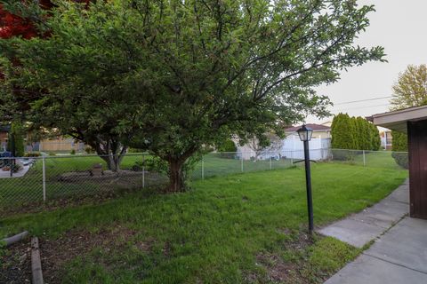 A home in Oak Lawn