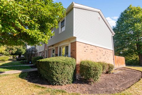Tiny photo for 4077 Club Tree Drive, Streamwood, IL 60107 (MLS # 12489961)