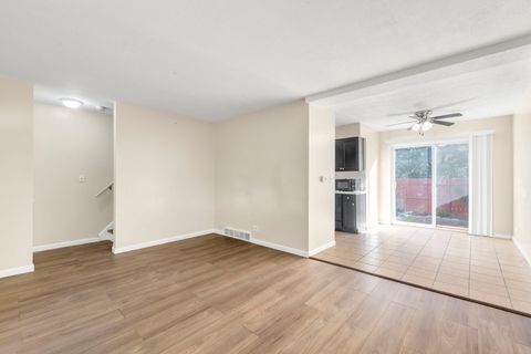 Tiny photo for 4077 Club Tree Drive, Streamwood, IL 60107 (MLS # 12489961)