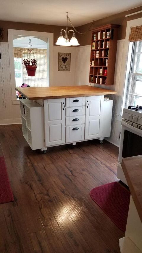 Tiny photo for 2536 Old Glenview Road, Wilmette, IL 60091 (MLS # 12471608)