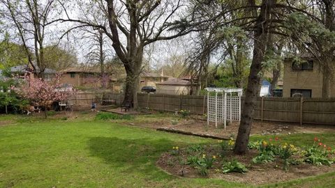 Tiny photo for 2536 Old Glenview Road, Wilmette, IL 60091 (MLS # 12471608)