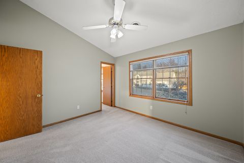 Tiny photo for 4700 Heatherstone Road, Bettendorf, IA 52722 (MLS # 12580461)