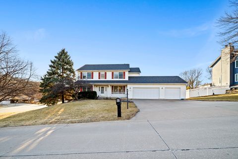 Tiny photo for 4700 Heatherstone Road, Bettendorf, IA 52722 (MLS # 12580461)