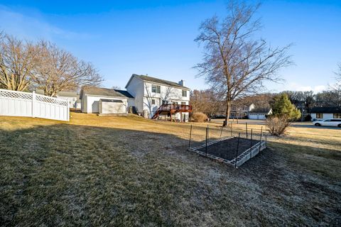 Tiny photo for 4700 Heatherstone Road, Bettendorf, IA 52722 (MLS # 12580461)