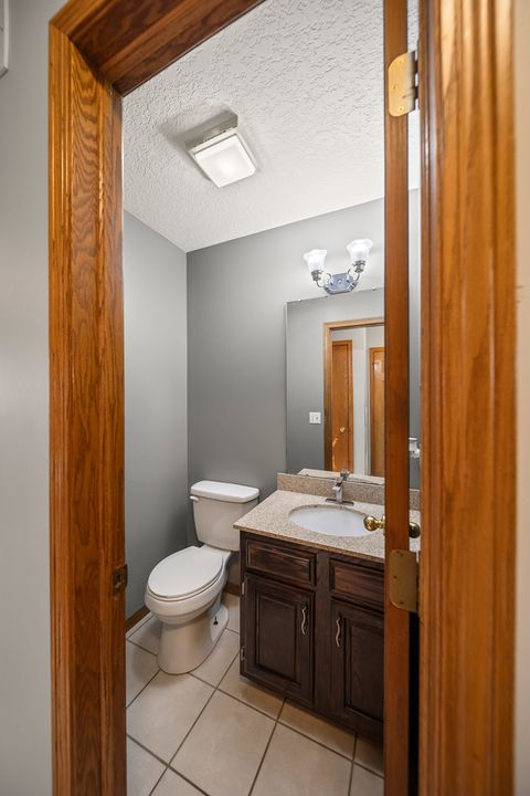 Tiny photo for 4700 Heatherstone Road, Bettendorf, IA 52722 (MLS # 12580461)