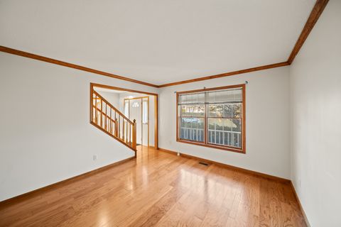 Tiny photo for 4700 Heatherstone Road, Bettendorf, IA 52722 (MLS # 12580461)