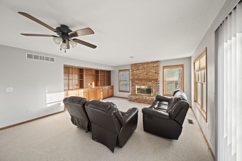 Tiny photo for 4700 Heatherstone Road, Bettendorf, IA 52722 (MLS # 12580461)