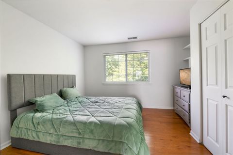 Tiny photo for 1653 Waterford Road, North Aurora, IL 60542 (MLS # 12675177)