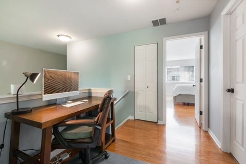 Tiny photo for 1653 Waterford Road, North Aurora, IL 60542 (MLS # 12675177)