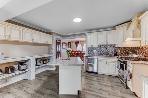 Tiny photo for 7740 Monitor Avenue, Burbank, IL 60459 (MLS # 12519233)