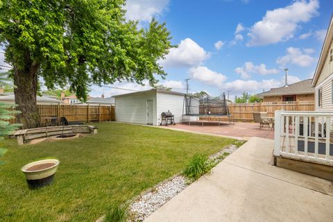 Tiny photo for 7740 Monitor Avenue, Burbank, IL 60459 (MLS # 12519233)
