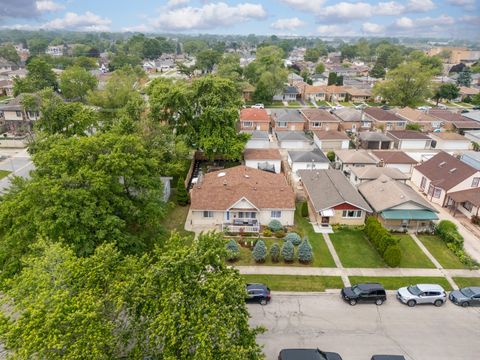 Tiny photo for 7740 Monitor Avenue, Burbank, IL 60459 (MLS # 12519233)