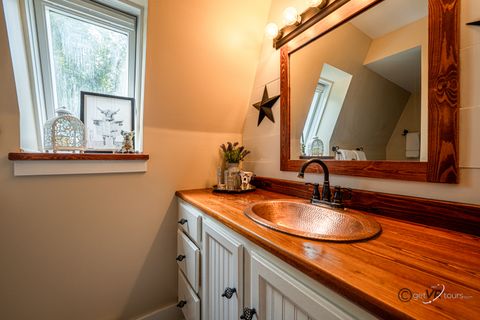 Tiny photo for 18 Settler Lane, Galena, IL 61036 (MLS # 12460989)
