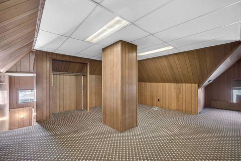 Tiny photo for 908 Grand Court, Davenport, IA 52803 (MLS # 12575933)