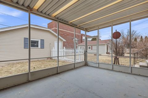 Tiny photo for 908 Grand Court, Davenport, IA 52803 (MLS # 12575933)