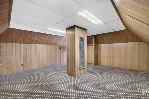 Tiny photo for 908 Grand Court, Davenport, IA 52803 (MLS # 12575933)