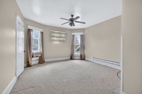 Tiny photo for 908 Grand Court, Davenport, IA 52803 (MLS # 12575933)