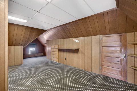 Tiny photo for 908 Grand Court, Davenport, IA 52803 (MLS # 12575933)