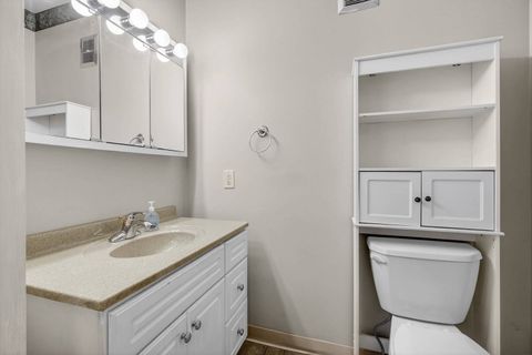 Tiny photo for 908 Grand Court, Davenport, IA 52803 (MLS # 12575933)