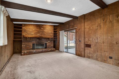 Tiny photo for 908 Grand Court, Davenport, IA 52803 (MLS # 12575933)