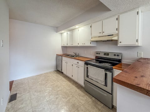 Tiny photo for 1120 Kara Drive #1120, Champaign, IL 61822 (MLS # 12708236)