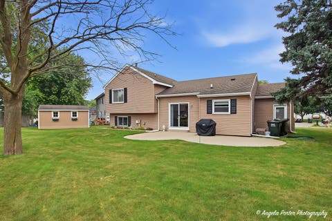 Tiny photo for 3611 W Drake Court, McHenry, IL 60050 (MLS # 12708191)